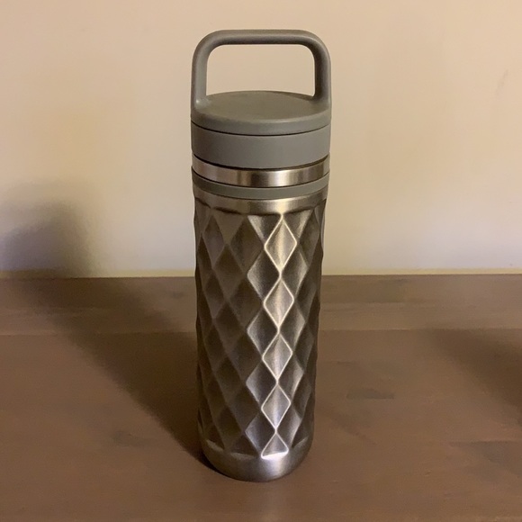 David’s Tea Silver Geometric Tumbler with Built In Stainless Steel Strainer - Picture 2 of 8